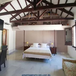 https://apartamentos-torre-de-la-mezquita.es-andalucia.com