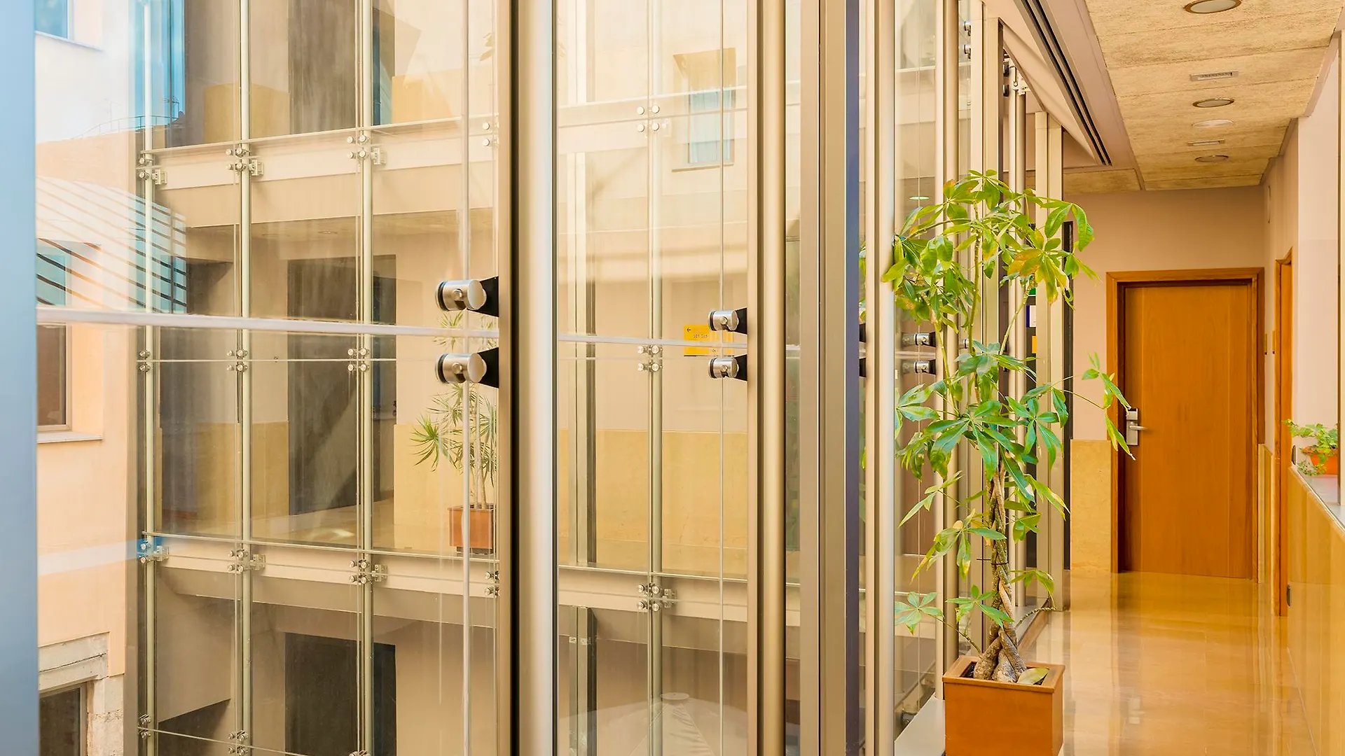 H10 Raco Del Pi Hotel Barcelona