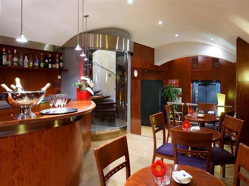 H10 Raco Del Pi Hotel Barcelona 3*,