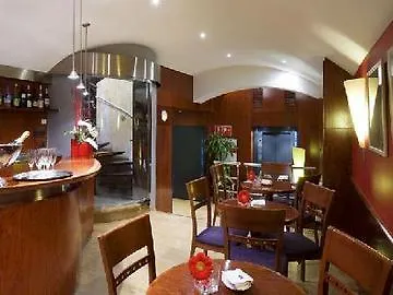 H10 Raco Del Pi Hotel Barcelona