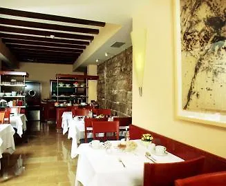 ***  H10 Raco Del Pi Hotel Barcelona Spain